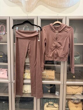 Vuori Halo Mini Full Zip Jacket + Foldover Pant in Sable Heather